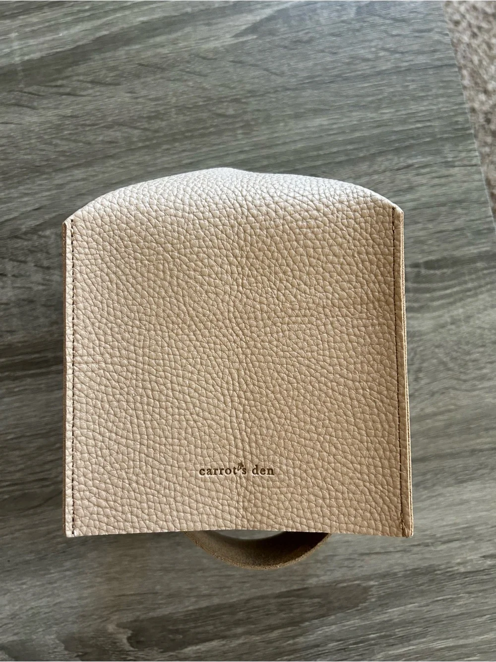 Beige Pebbled Leather Tissue Box Cover